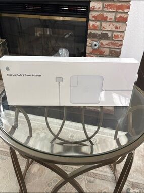 Apple 85W MagSafe 2 Power Adapter Brand New Sealed